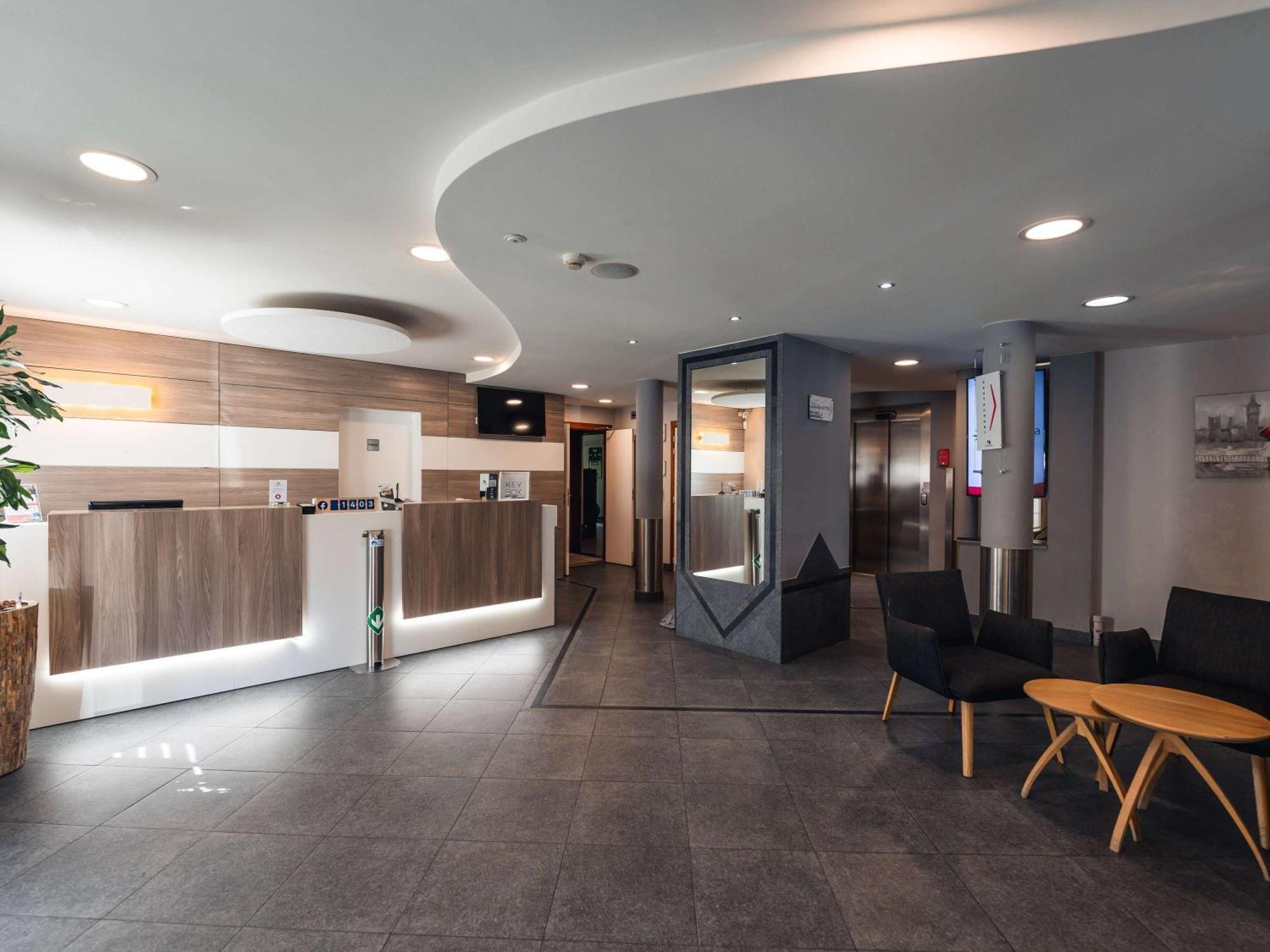 Ibis Styles Charleroi Airport Aero 44 Hotell Eksteriør bilde